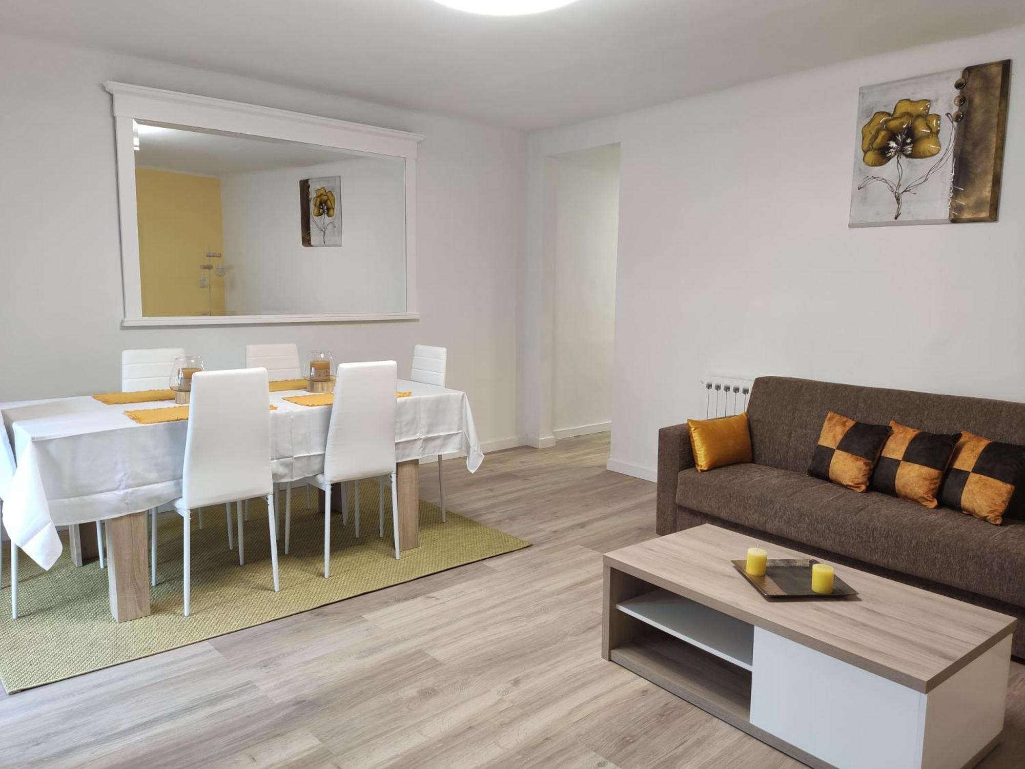 Apartamento Confort II La Seu d'Urgell Zewnętrze zdjęcie